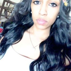 Meet your Posher, Kiana